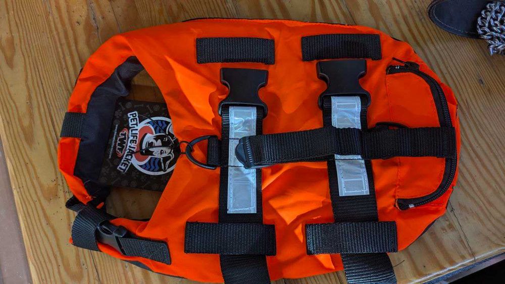 Жилет для собаки