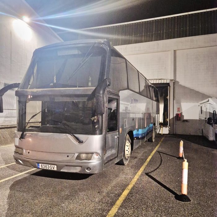 Autocarro em bom estado