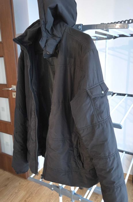 Kurtka czarna męska przejściówka lekka dużo kieszeni dobry stan kaptur
