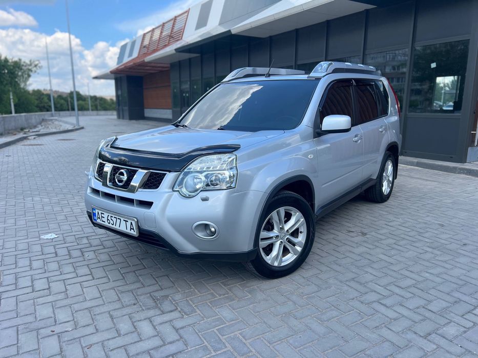 Продам Nissan x-trail 2.0 Dizel  Avtomat