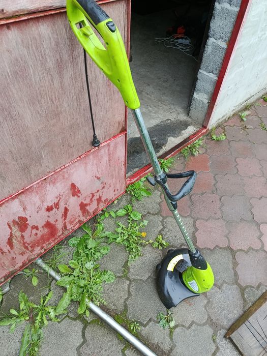 Електротріммер повербош
