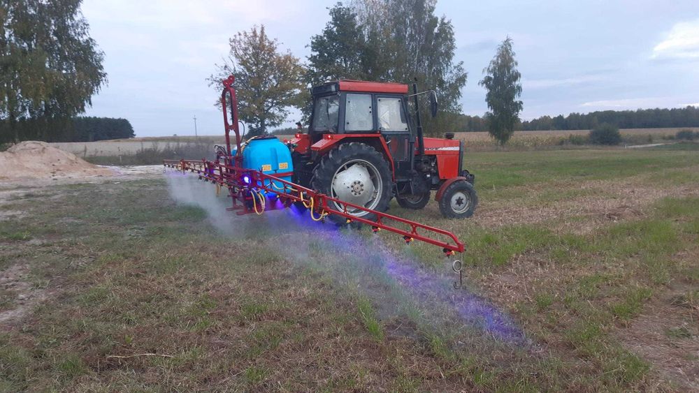 Opryskiwacz Biardzki 600 L 12m Hydrauliczne podnoszenie i poziomowanie