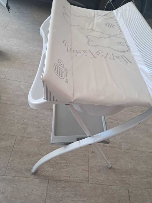 Banheira + muda fraldas
