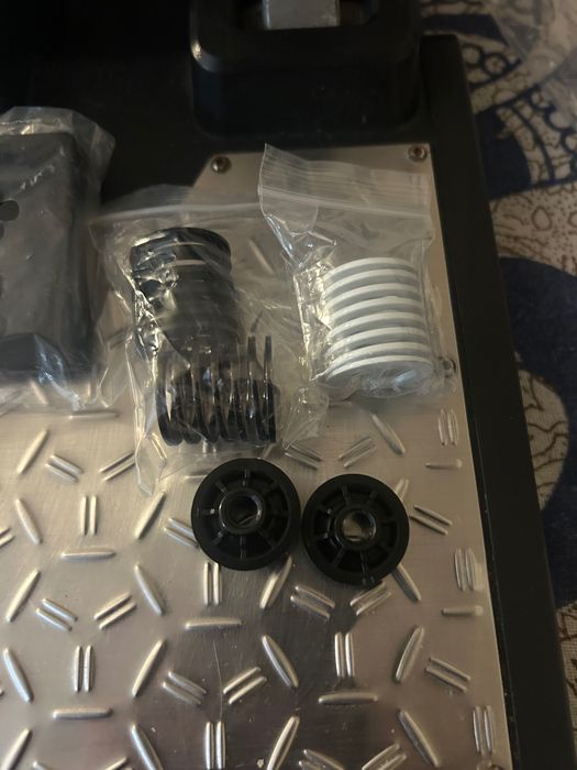 Pedais thrustmaster T-LCM
