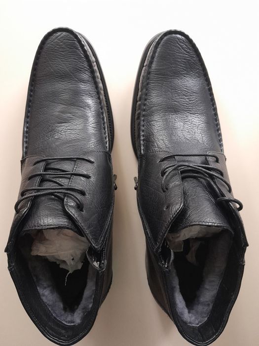 Черевики чоловічі.Зима.Нові.Розмір 40-41. Carnaby. Італія.