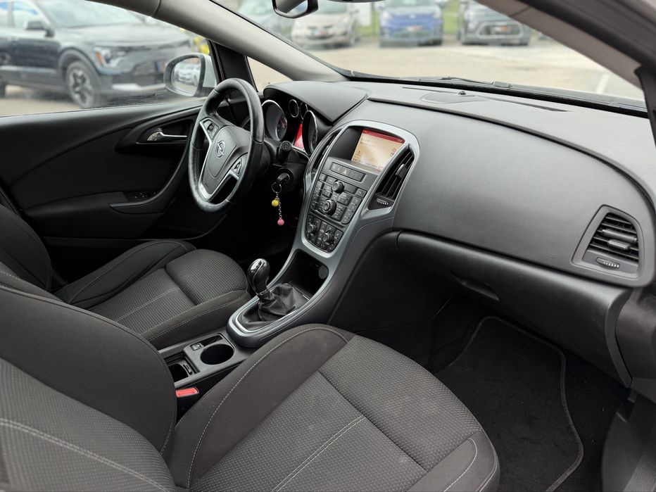 OPEL ASTRA 2016 року, 1.6 дизель, механіка, передній привід.
