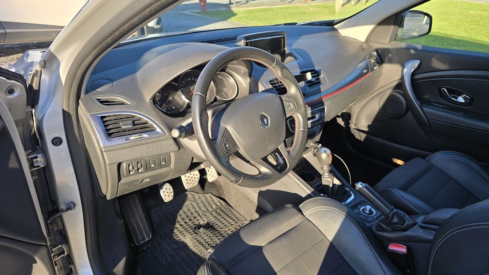 Renault Megane Gt Line Nacional de 2015
1.5 dCi com 110 cv