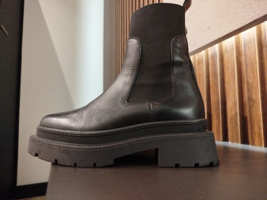 Botki sztyblety Gino Rossi 37