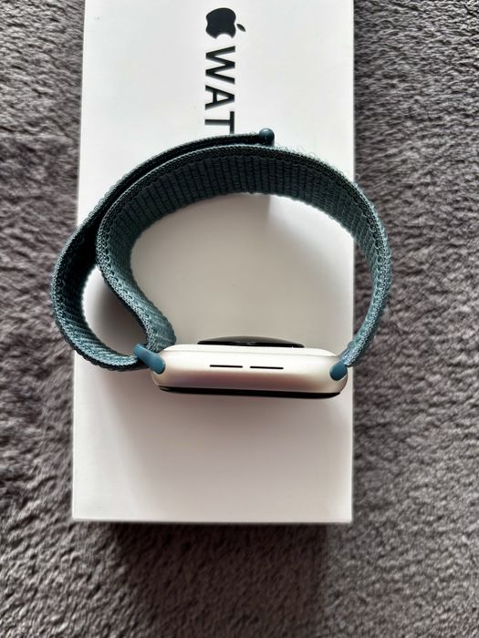 Годинник Apple Watch SE Starlight  Green Sport Loop MXEW3