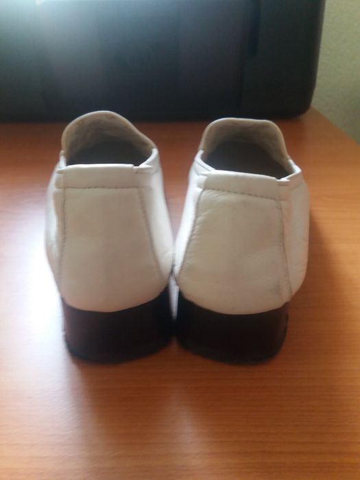 Sapatos de pele NUANCE Tam. 38 / 39