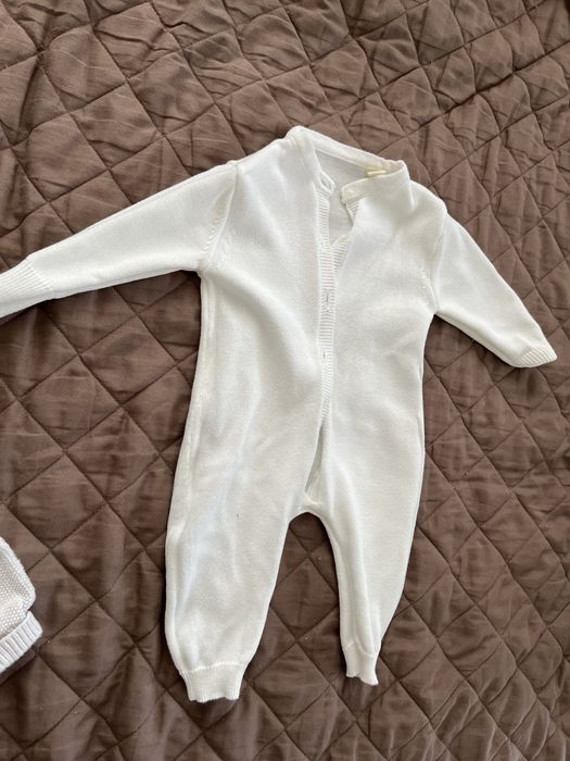 Dzianinowy pajacyk zlamana biel