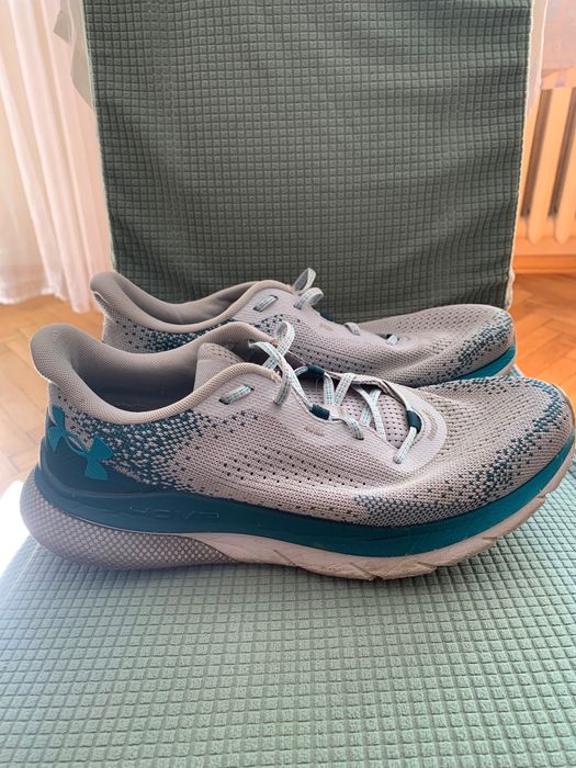 Under armour UA hovr 45r.