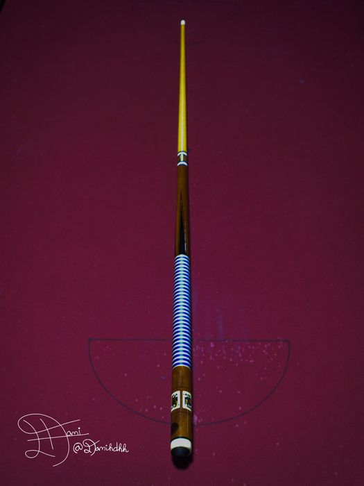 Billiard/Snooker/Pool Cue | 2-Piece | 1.46m | Vintage Style | 2000s