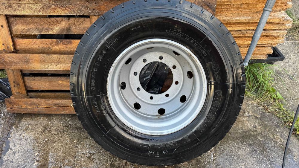 FELGA opona CIĘŻAROWA michelin X 305/70 R 19.5