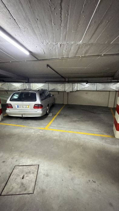 Vendo 2 lugares de garagem