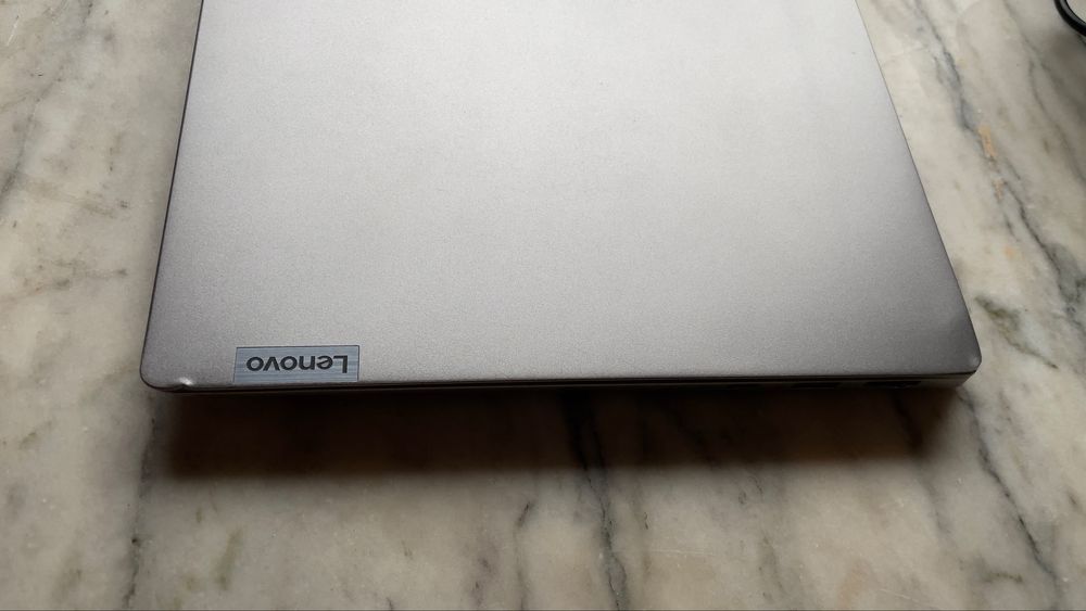 Vendo Lenovo IdeaPad S530-13IWL | i5 | 8GB RAM | SSD 256GB