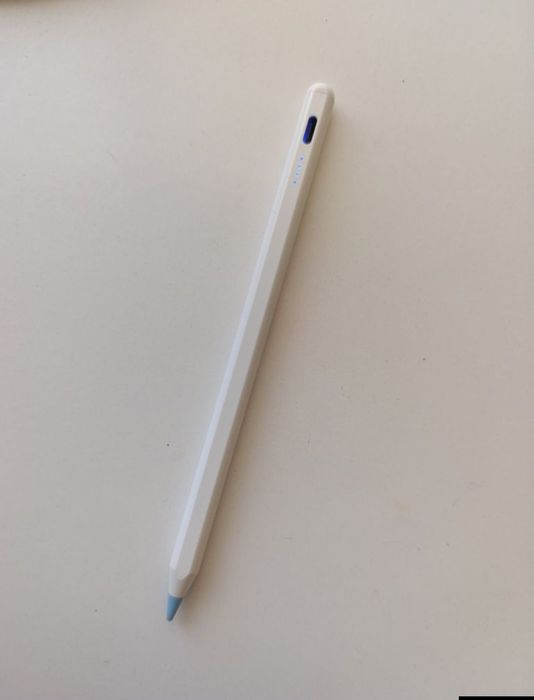 Продам стилус білий з голубим наконечником