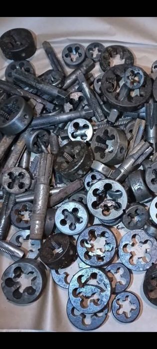 Токарний іструмент