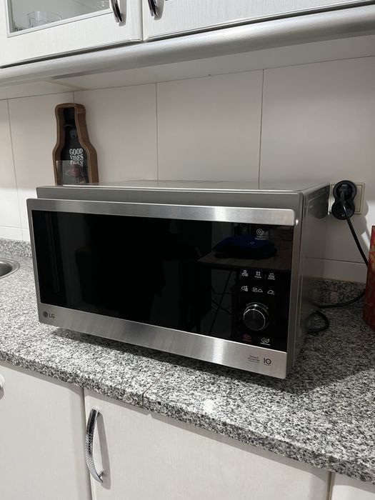 Forno micro-ondas 4 em 1 da LG