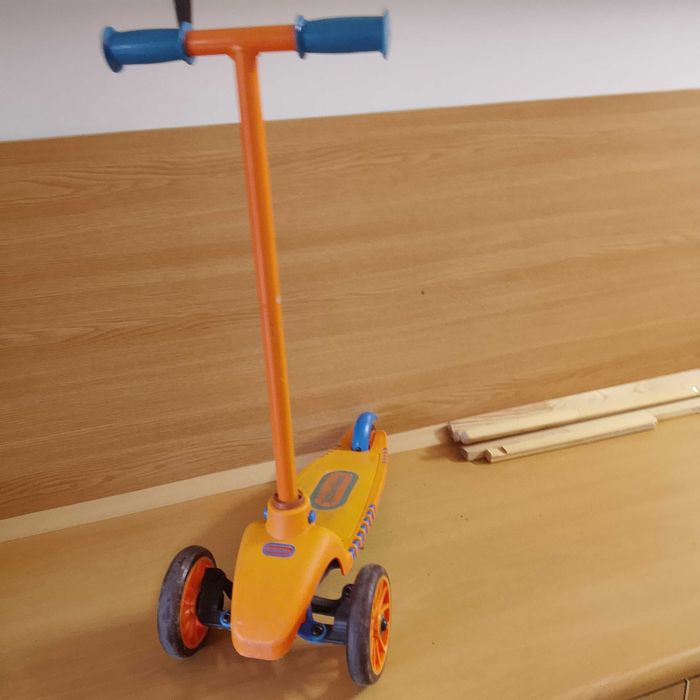 Hulajnoga Little tikes