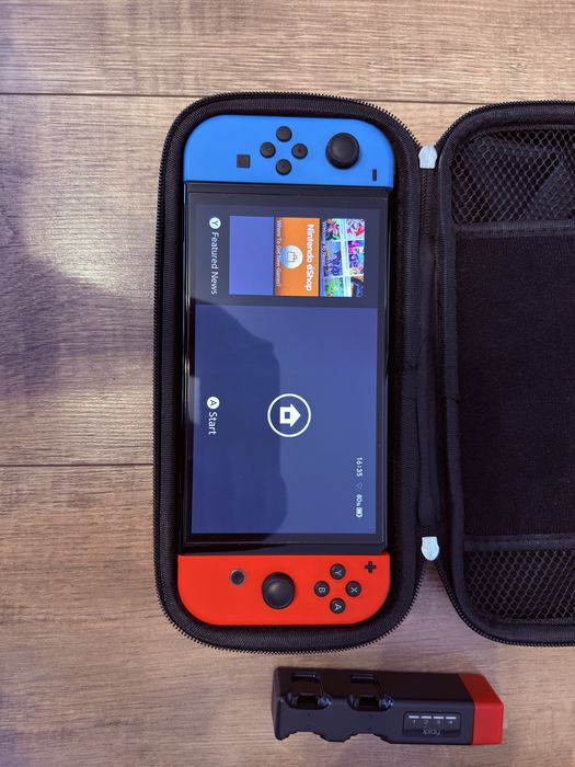 Nintendo Switch OLED zestaw.