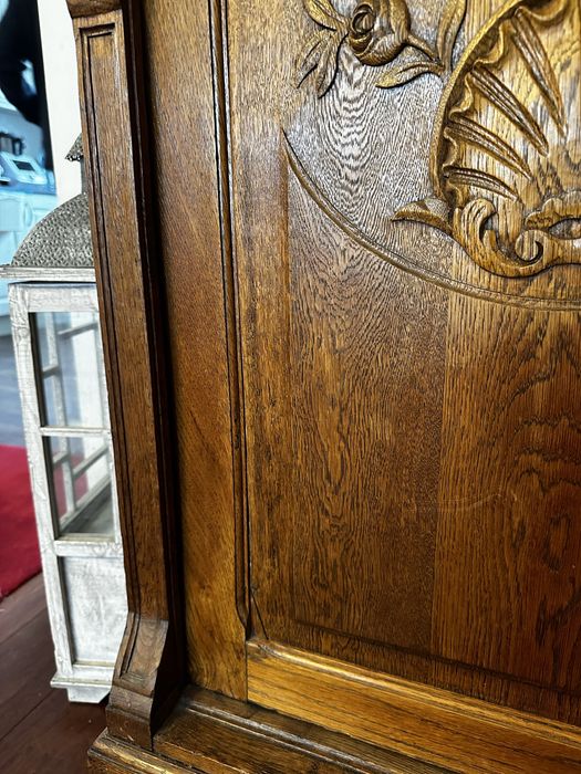 Antyczny dębowy kredens Ludwikowski z XIX wieku