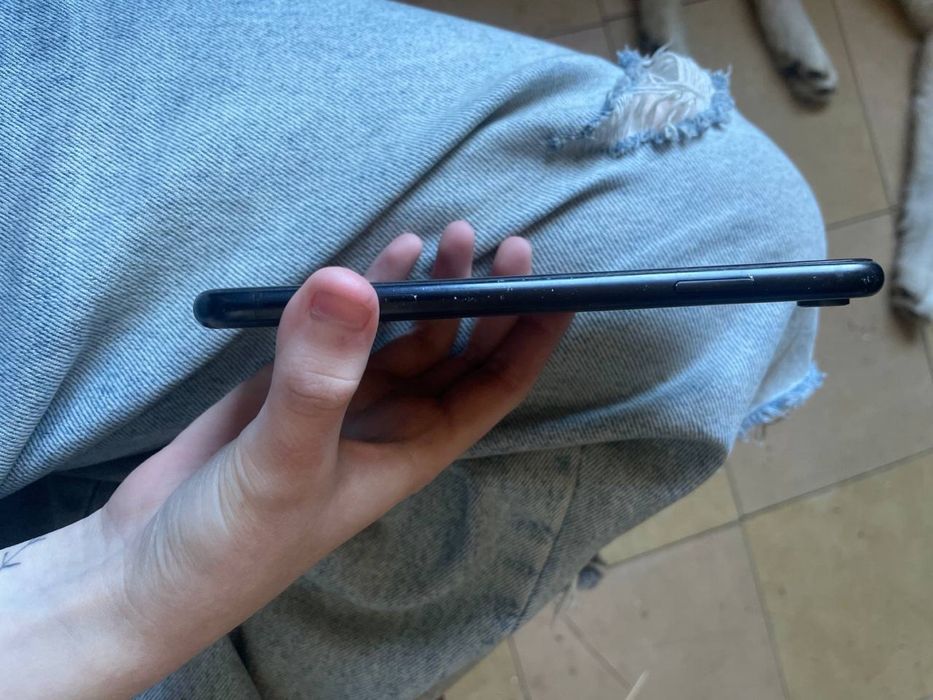 Обменя айфон xr 64gb
