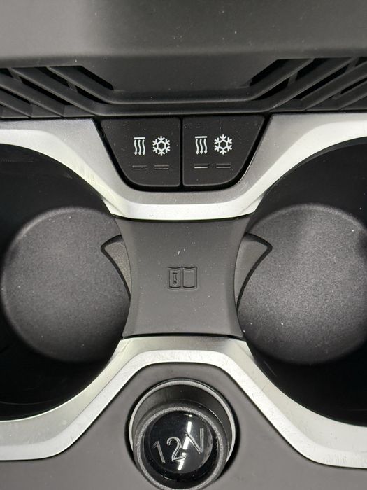Bmw G05 G06 G07 підстаканик