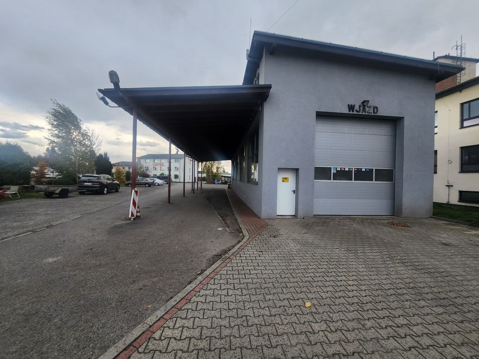 Do wynajęcia funkcjonalna hala 175m2 z wiatą