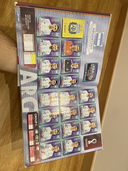 Caderneta Panini Mundial Qatar 2022 – Completa e em Excelente Estado!