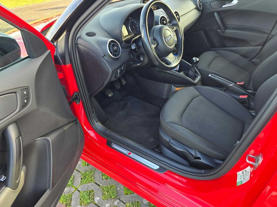 Vende-se Audi A1 Sline 1.4tdi