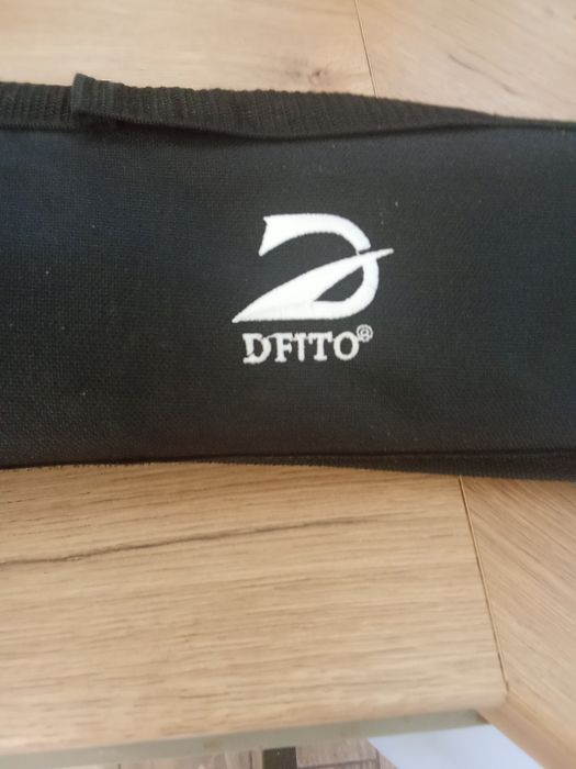 Komplet noży dfito w pokrowcu+ ostrzałka