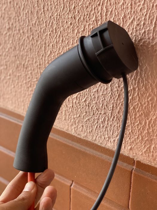 Carregador doméstico para híbrido plug-in/eléctrico 2,4 KW (oferta de suporte)