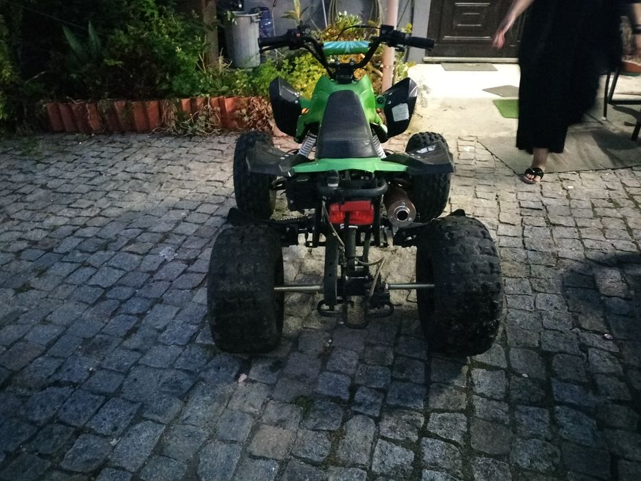 Moto4 de 110 CC para crianças até 16 anos