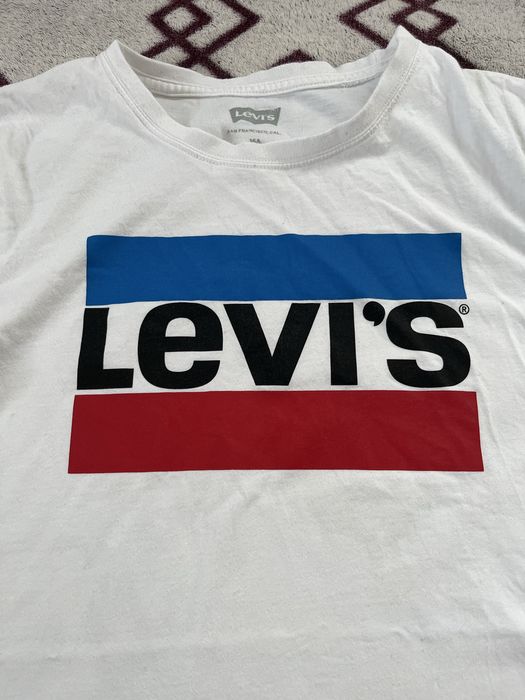 Футболка біла Levis S