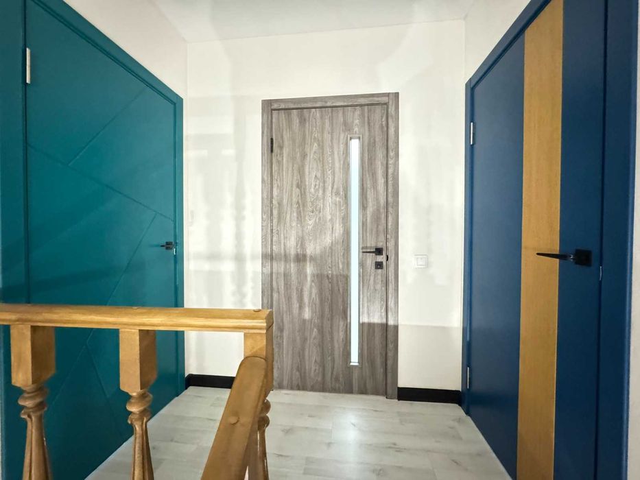 Продаж сучасного таунхауса з готовим ремонтом