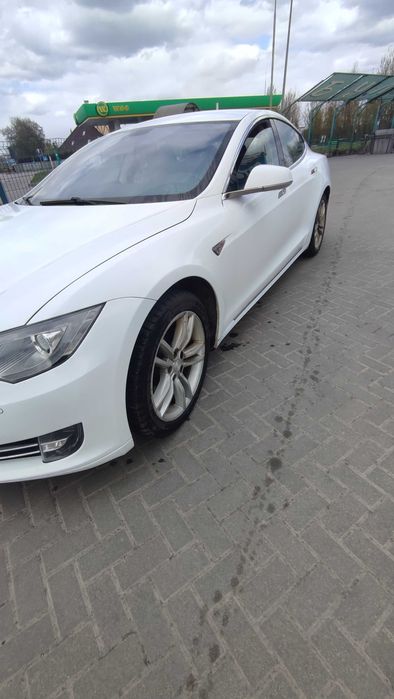 Tesla Model S P85 2015 р