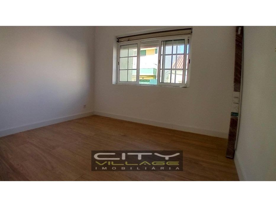 Apartamento T1+1 com Quintal e Churrasqueira Zona Baixa da Banheira