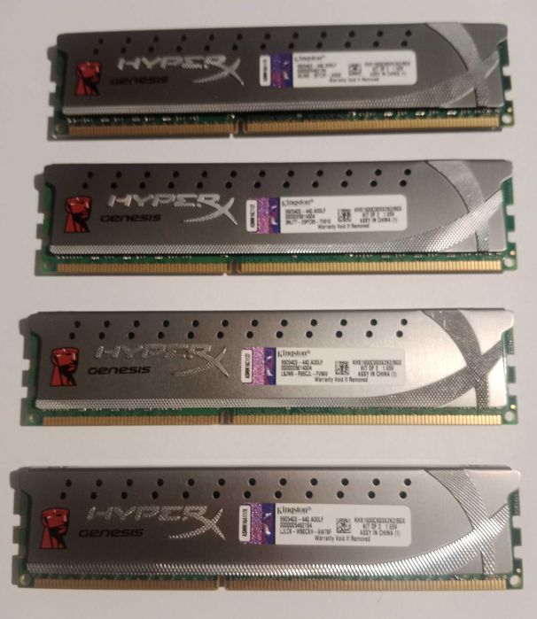 4 x kości pamięci RAM HyperX Genesis DDR3 4GB (łącznie 16GB)