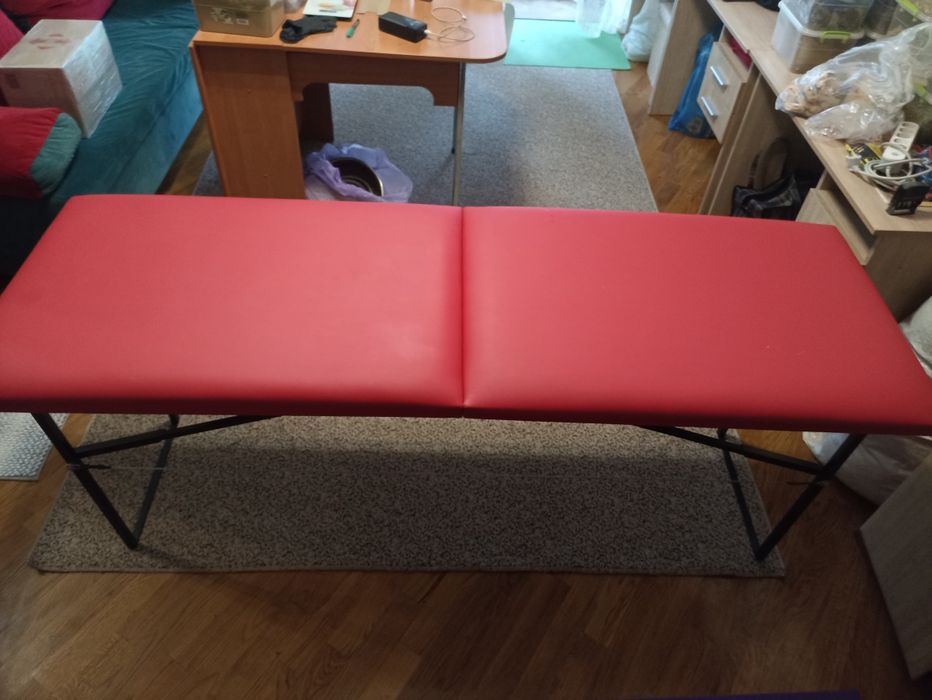 Кушетка для вій і тд.