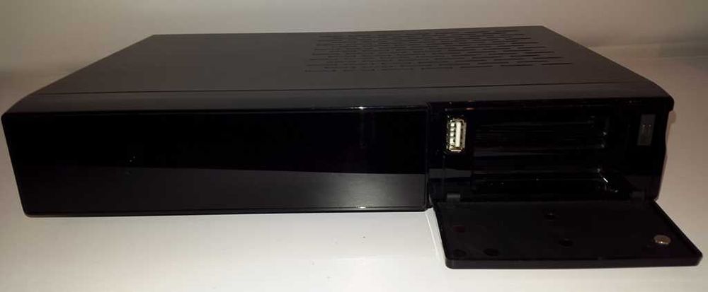Tuner VU+ SOLO 2 czarny 2 glowice 500 GB HDD