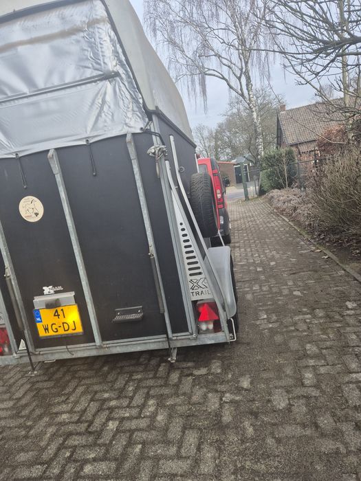 Przyczepka konna do przewozu zwierząt dmc 1600 holenderska