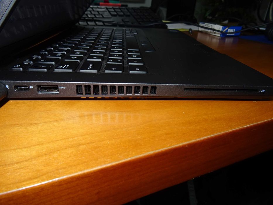 DELL 5400 - i5 8ªger; 8gb / 256gb; Full HD 14"