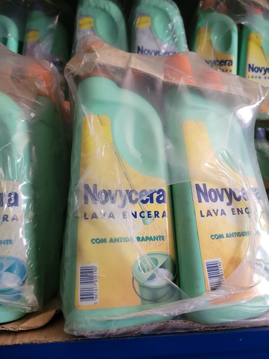 120 embalagens de Novycera para o chão