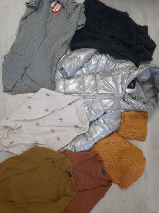 Лот теплого одягу xs s. Куртка, жилетка, світшоти Пакет жіночого одягу