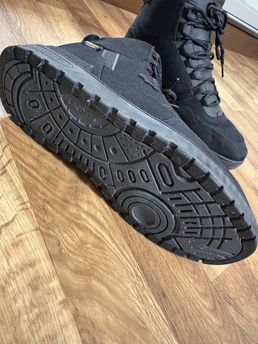 Нові демісезонні кросівки Lacoste