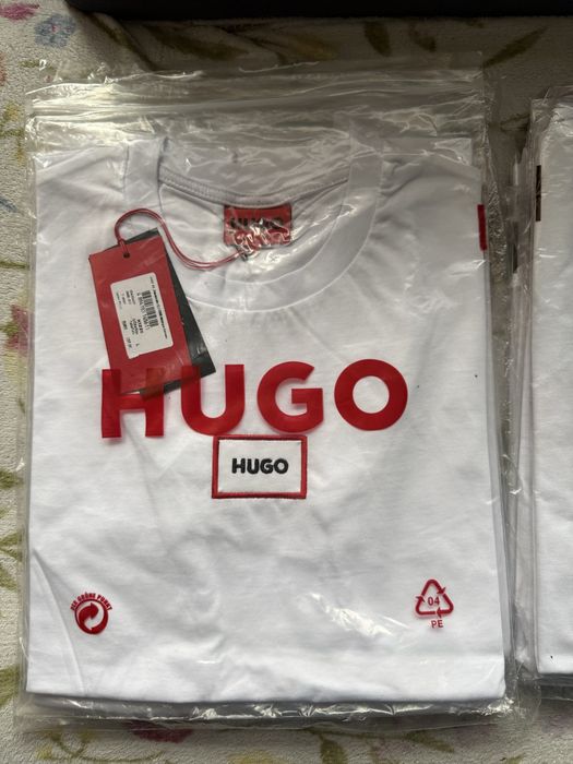 Koszulka T-shirty Koszulka Hugo