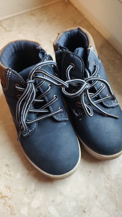 Półbuty Eleganten wiązane r. 27  – przejściowe