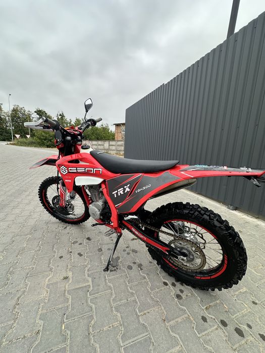 Мотоцикл Geon TRX 300