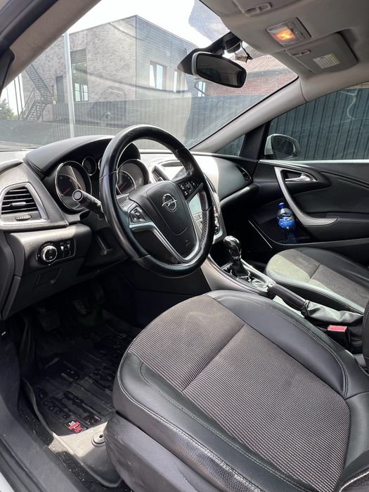 Opel astra j 1.7